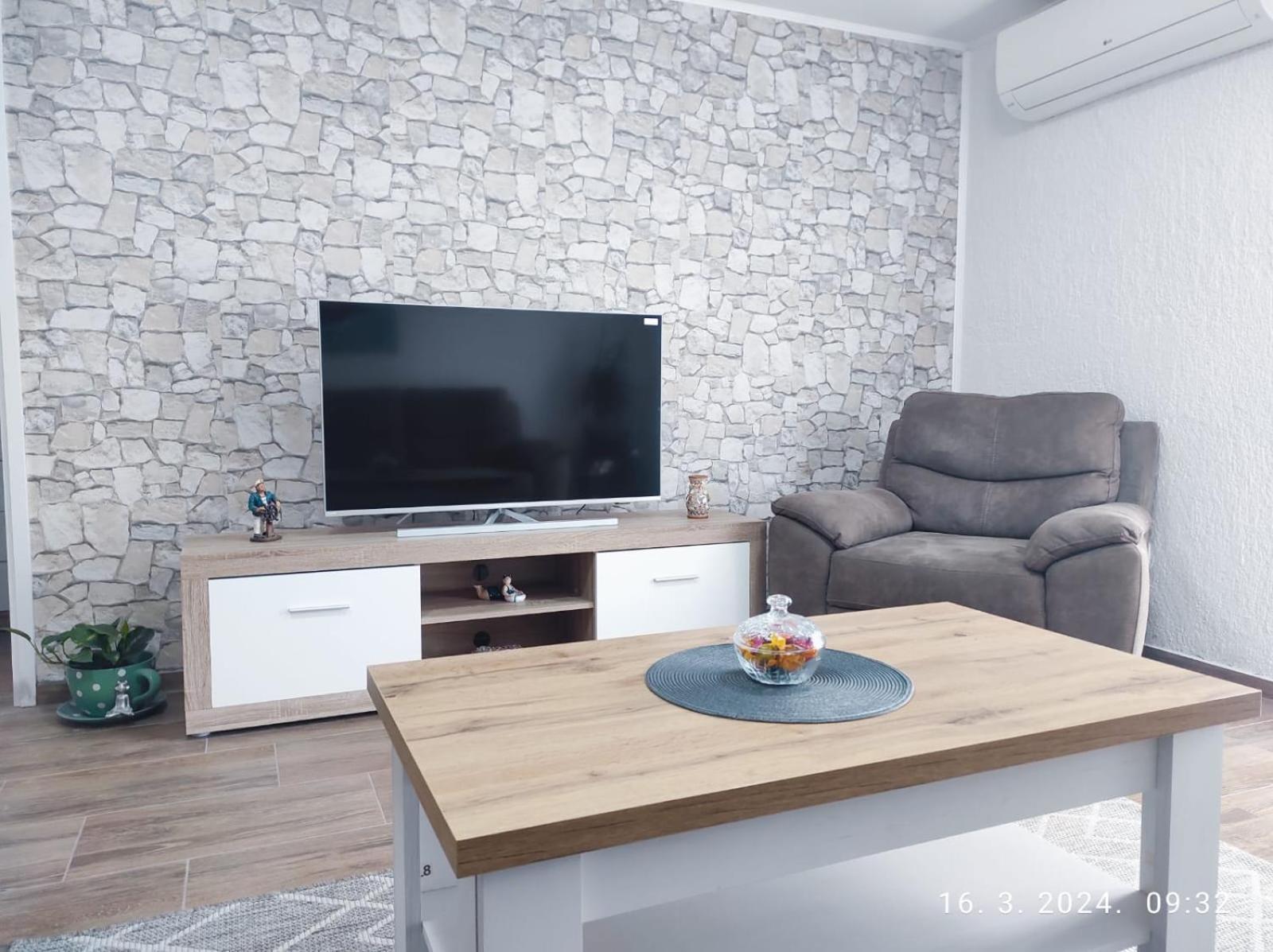 Apartman Jenny-Porec Kosinozici Ngoại thất bức ảnh